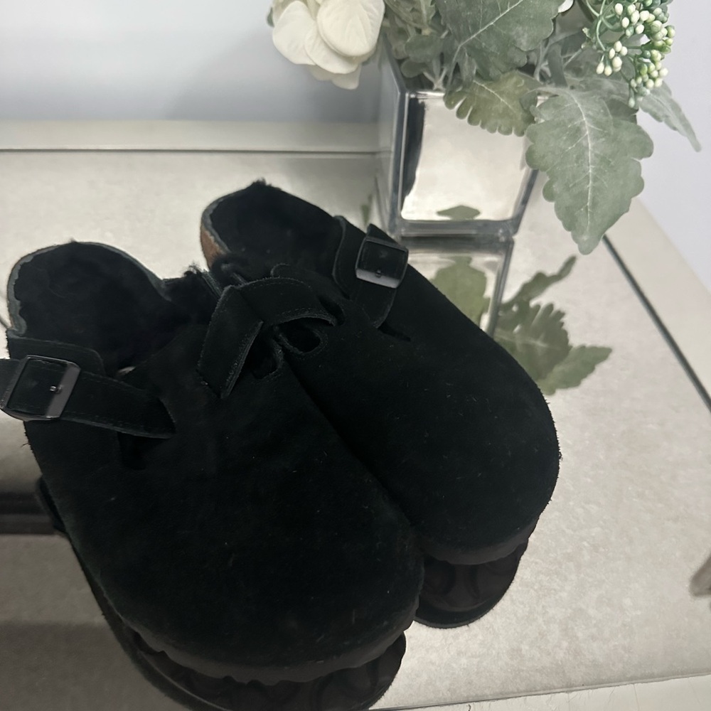 Birkenstock Black Suede Fur-Lined Clog Mule - Picture 4 of 9